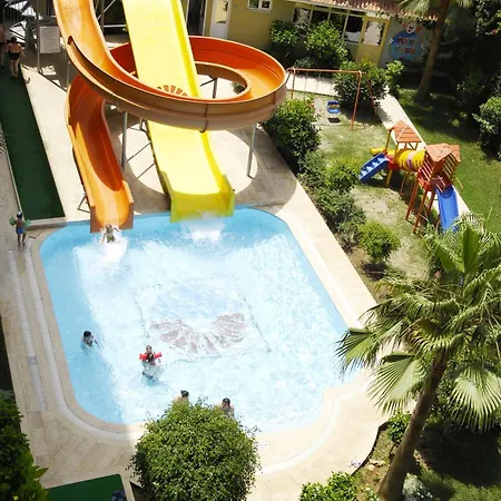 מלון Kirbiyik - Alanya קרגיג'ק